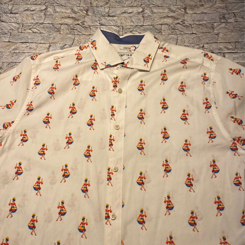 Men's medium Crown & Ivy Button up